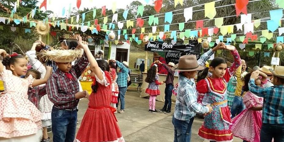 Festas da semana: aquecendo pés e corações